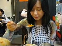 妙に食事シーンが印象に残った韓国の素人ハメ撮り動画